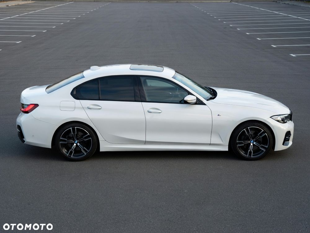 BMW Seria 3 320i Advantage sport - 2