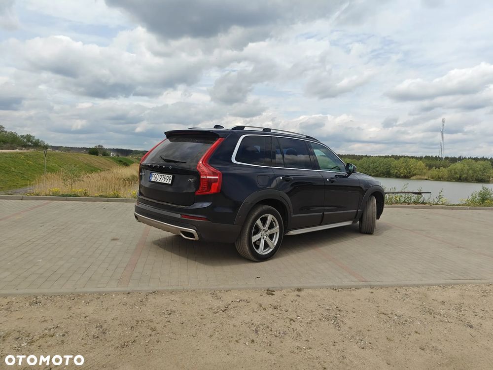 Volvo XC 90 D5 AWD Momentum - 8