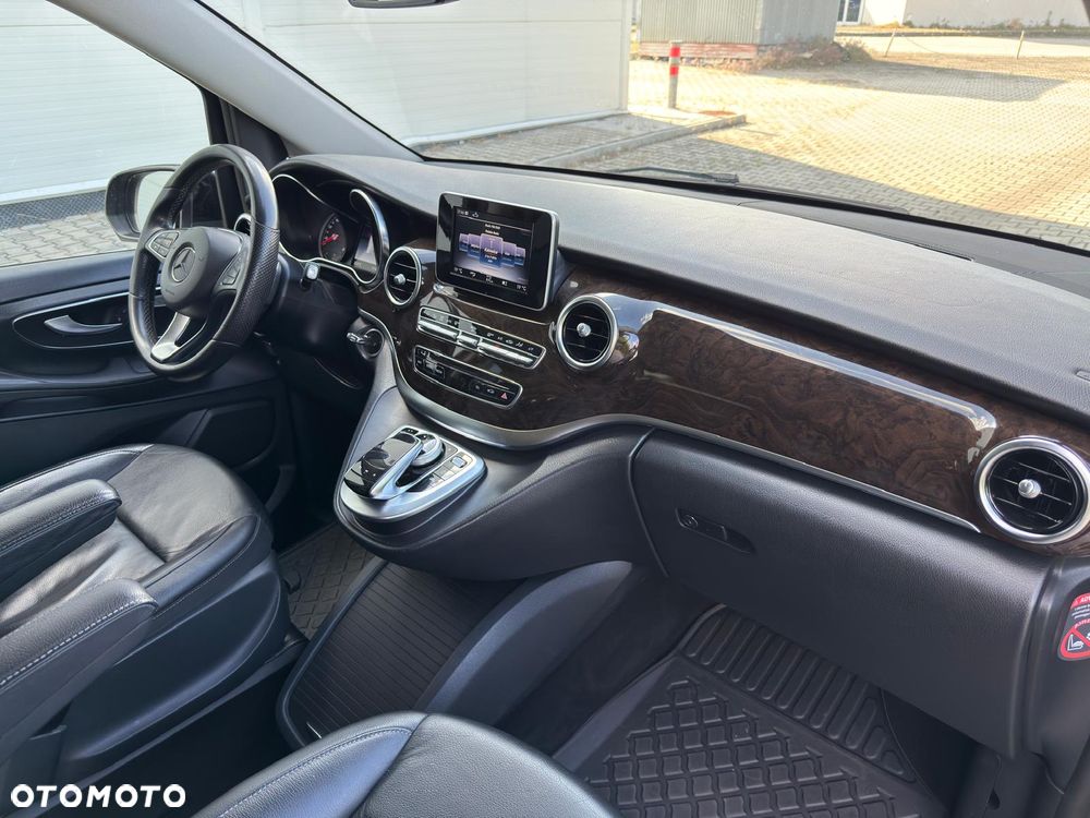 Mercedes-Benz Klasa V 250 (BlueTEC) d lang 7G-TRONIC - 22