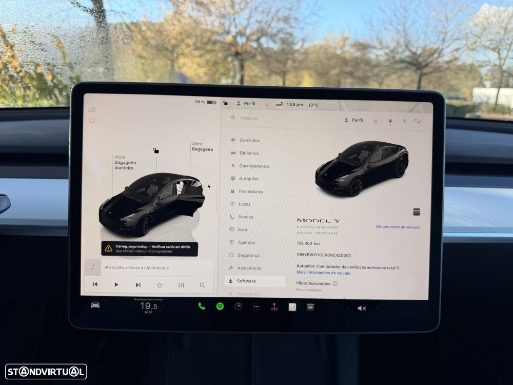 Tesla Model Y Long Range Dual Motor AWD - 28