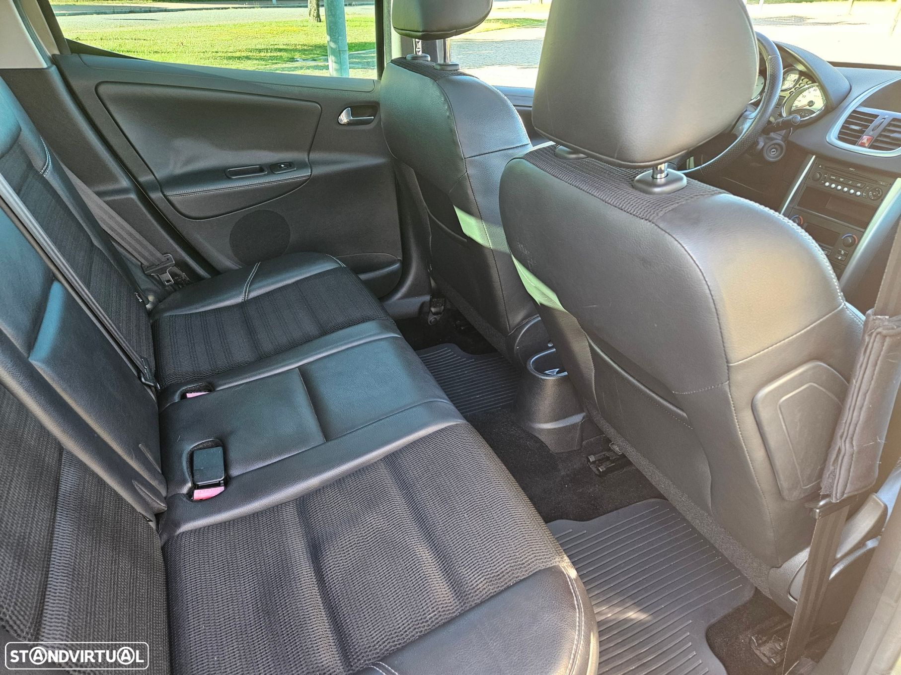 Peugeot 207 SW 1.6 HDi Outdoor - 17