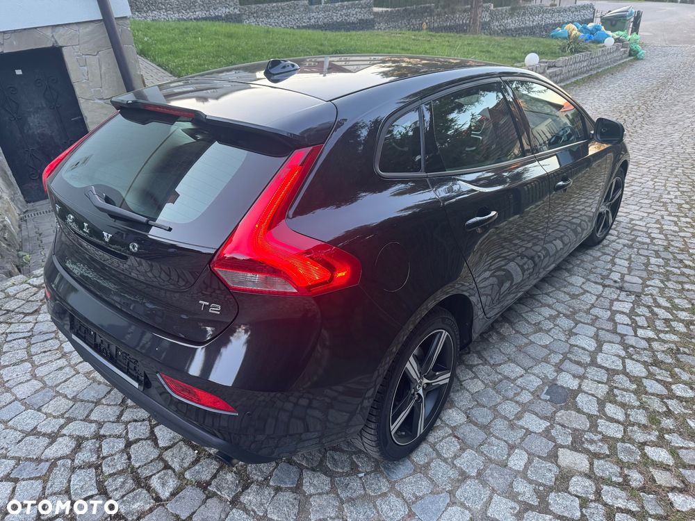 Volvo V40 T2 You - 9