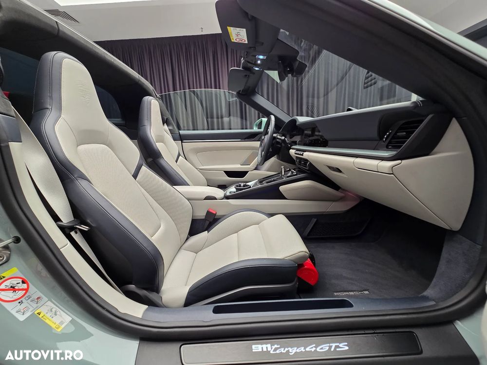 Porsche 992 - 14
