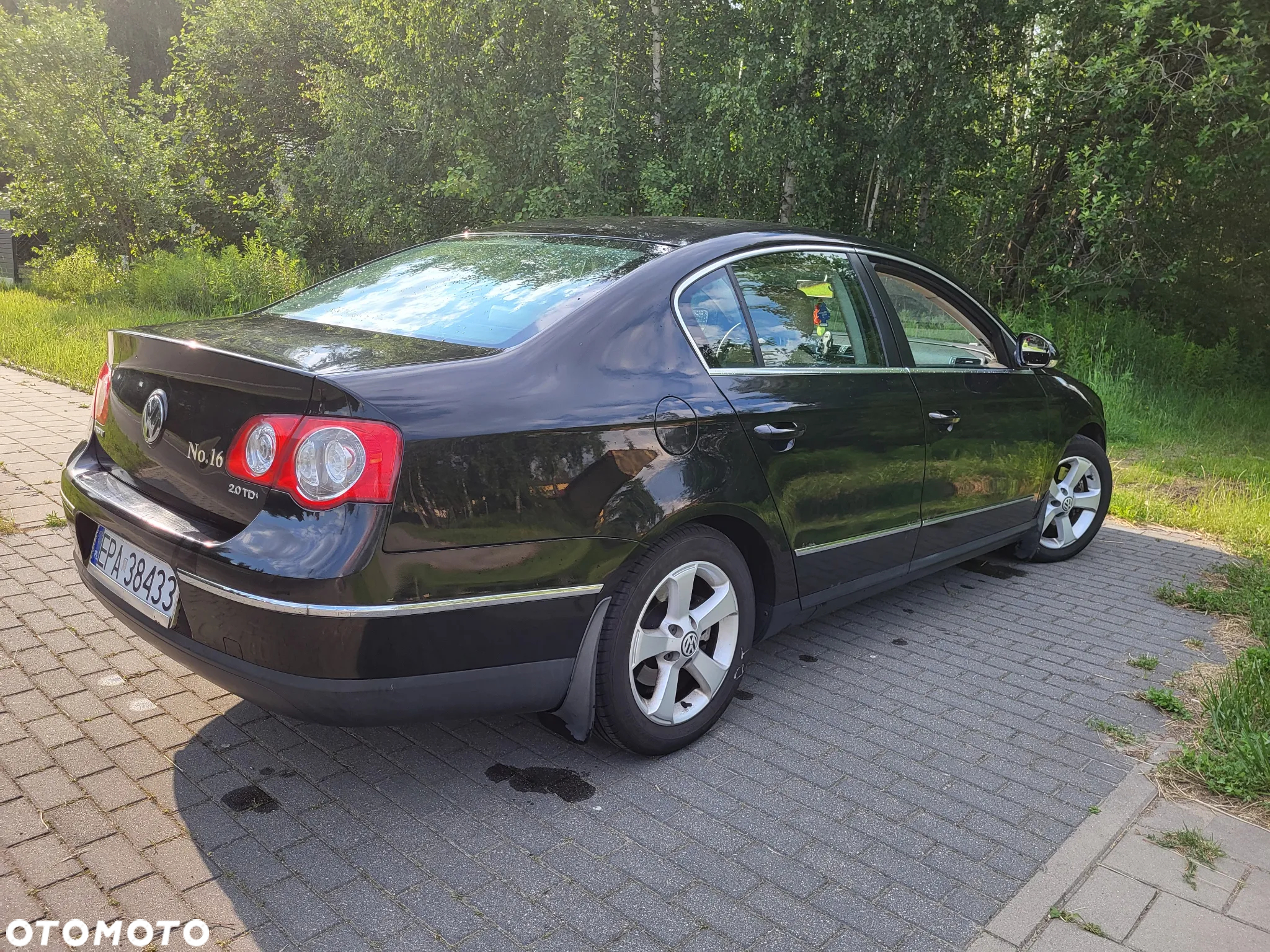 Volkswagen Passat 2.0 TDI Comfortline - 12