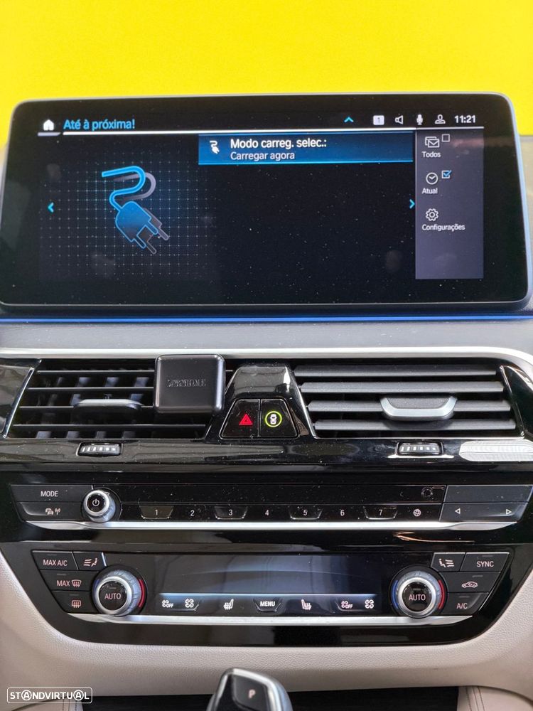 BMW 530 e Pack 50 anos M - 40
