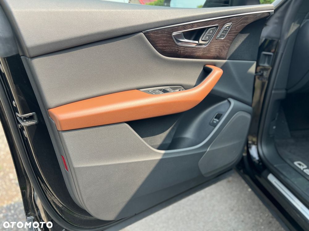 Audi Q8 - 10