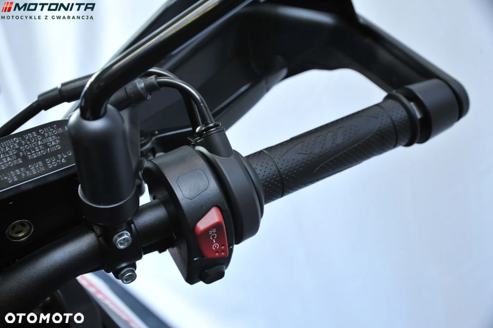 QJMOTOR SRT 300DX - 10
