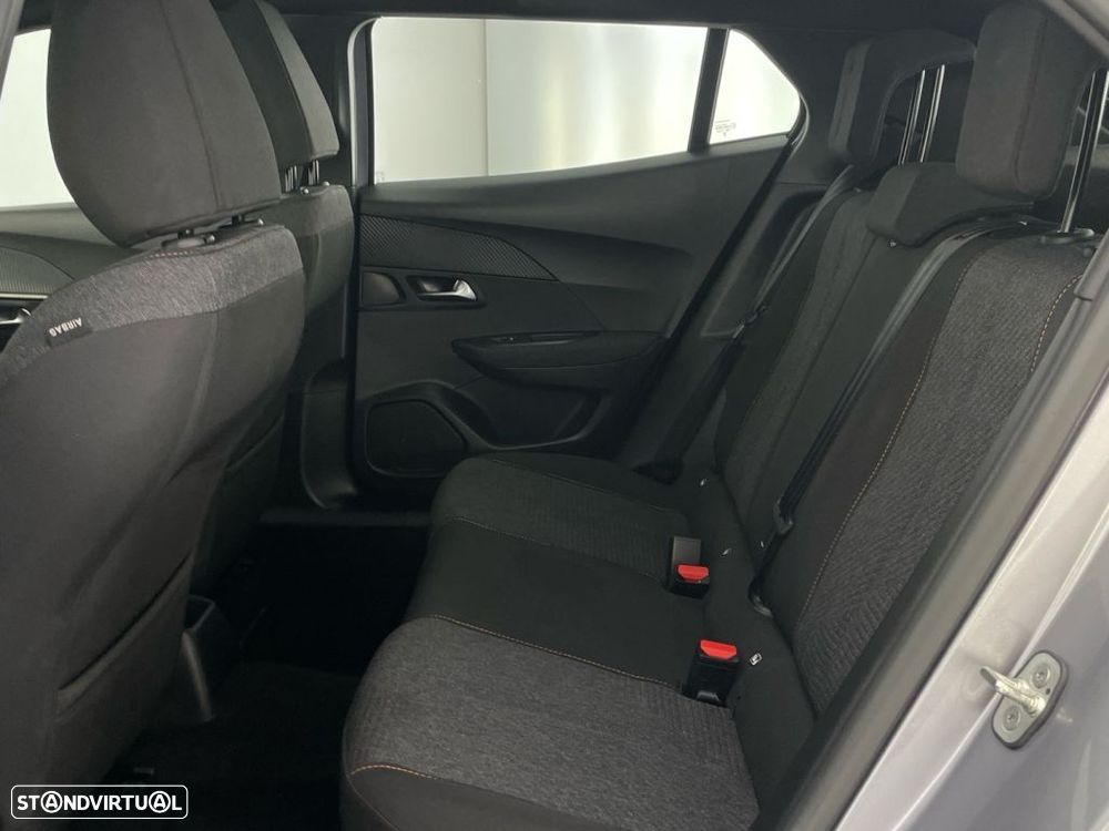 Peugeot 2008 1.2 PureTech Style - 12