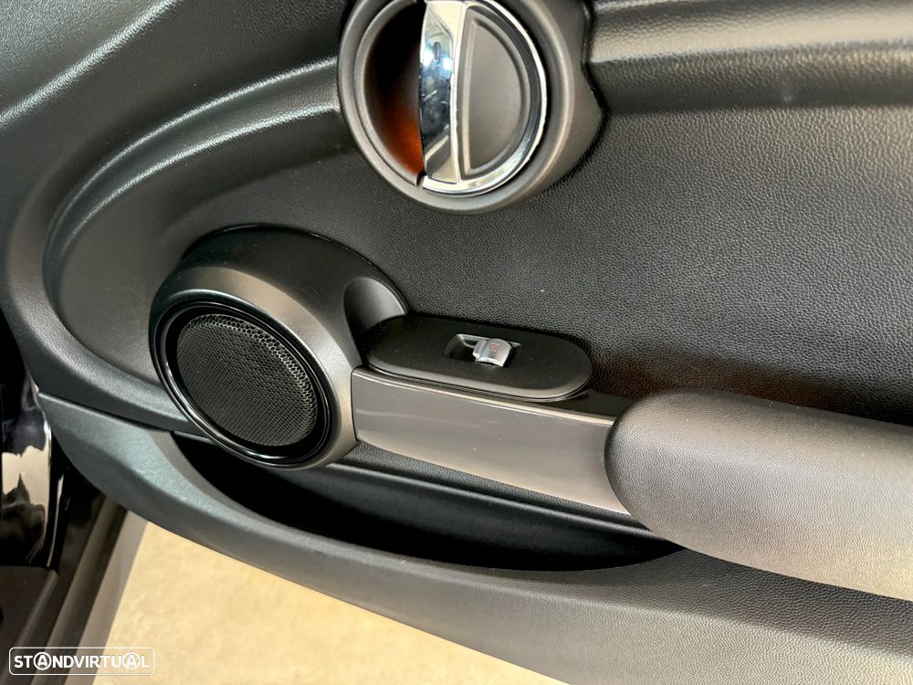 MINI 3 Portas One D - 54