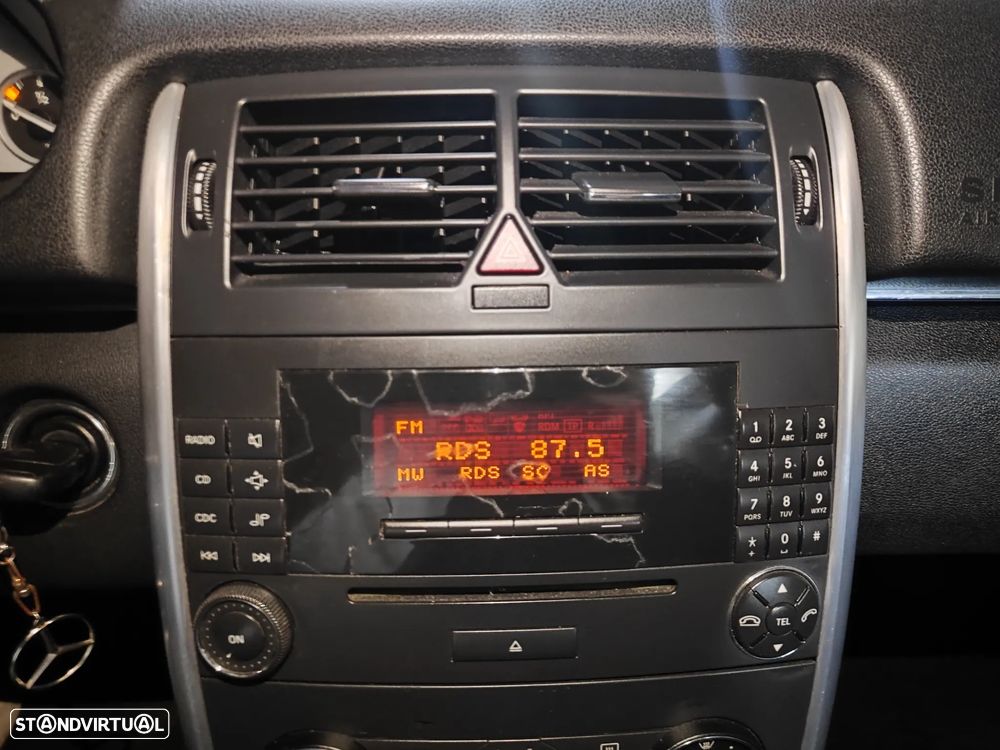 Mercedes-Benz B 200 CDI - 27