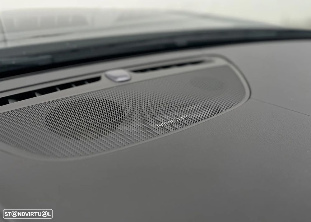 Volvo V90 2.0 T6 PHEV Plus Dark AWD - 27