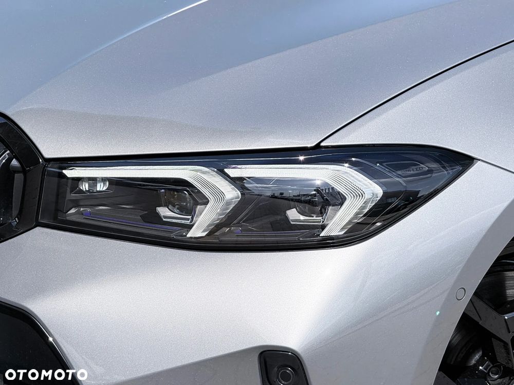 BMW Seria 3 320d xDrive M Sport - 10