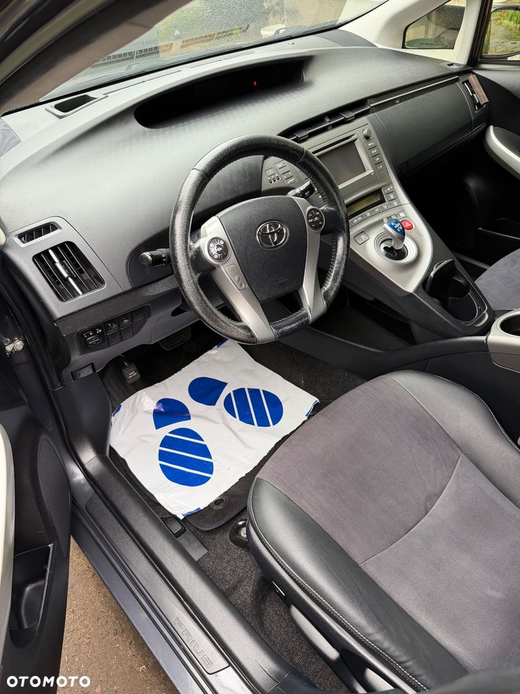 Toyota Prius 1.8 HSD Sol - 5