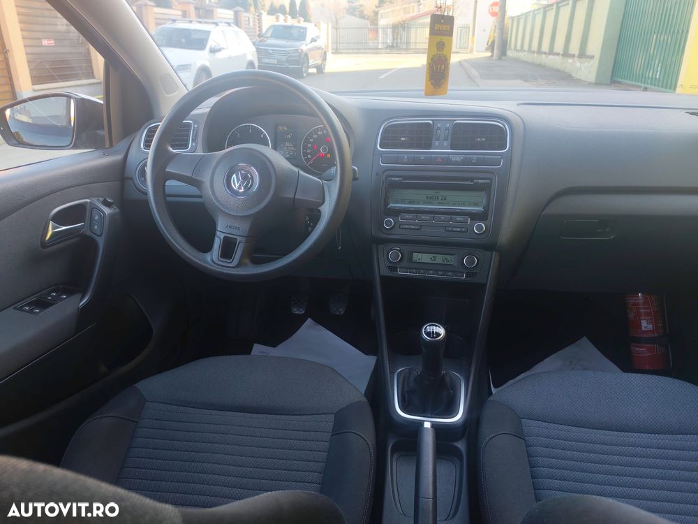 Volkswagen Polo 1.6 TDI Blue Motion Style - 8