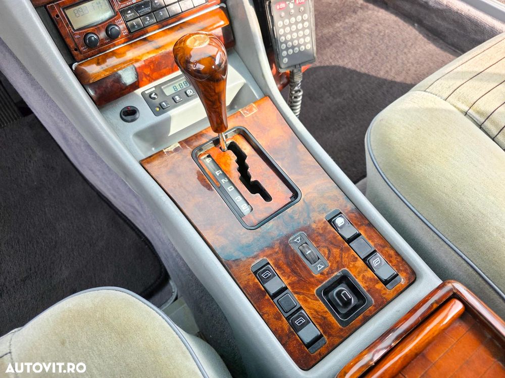 Mercedes-Benz W126 - 21