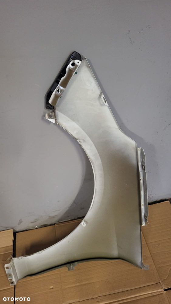 Hyundai sonata 2016rok blotnik prawy przod orginal - 3