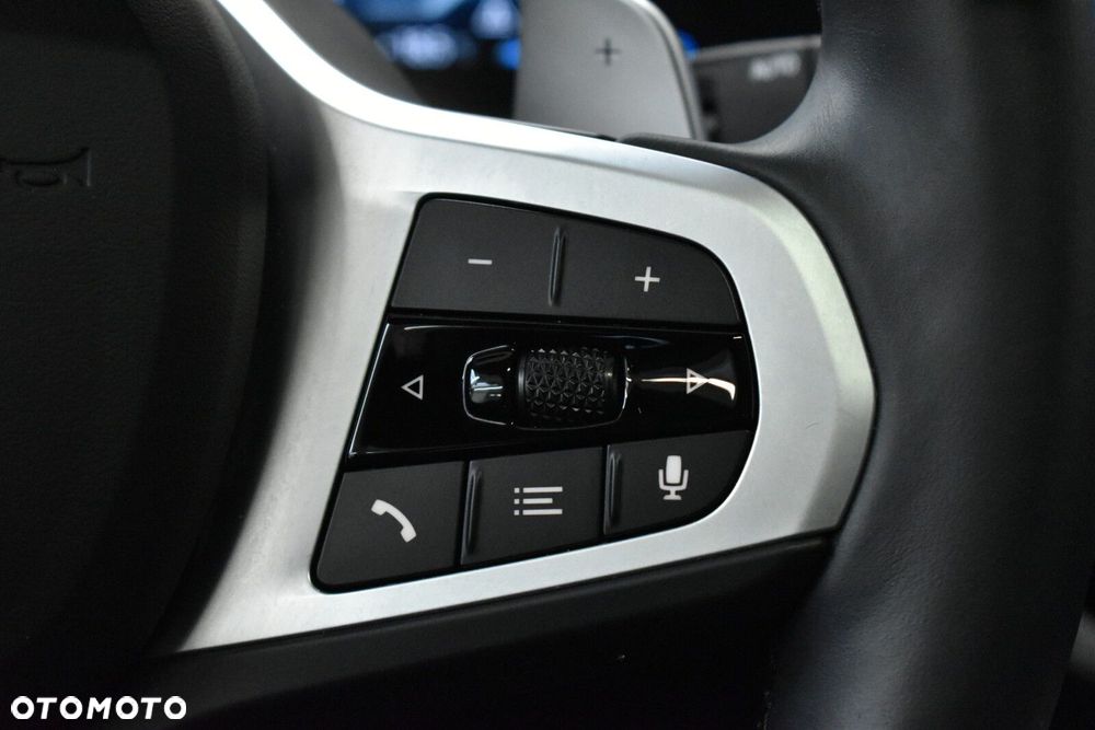 BMW Seria 3 320i M Sport sport - 17