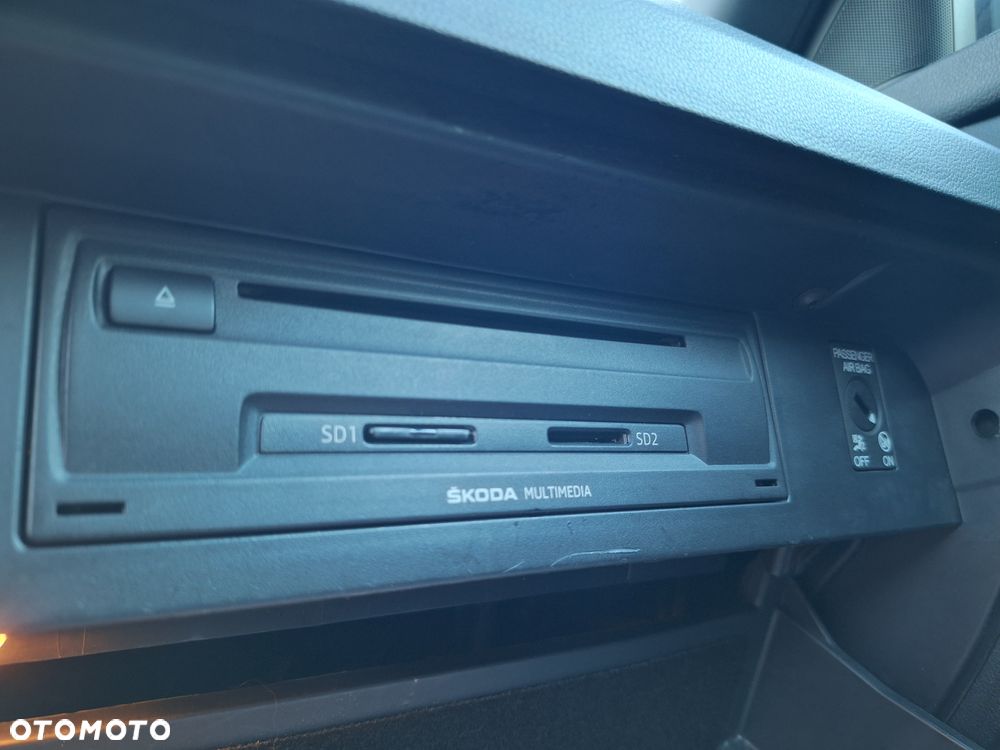 Skoda Octavia 2.0 TDI RS - 19