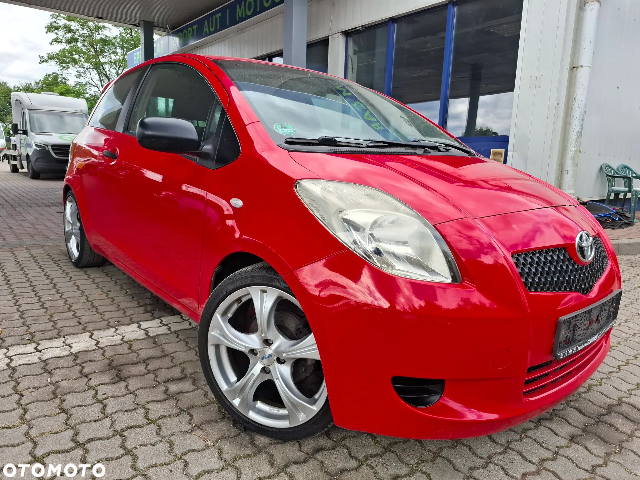 Toyota Yaris 1.3 VVT-i Executive - 1