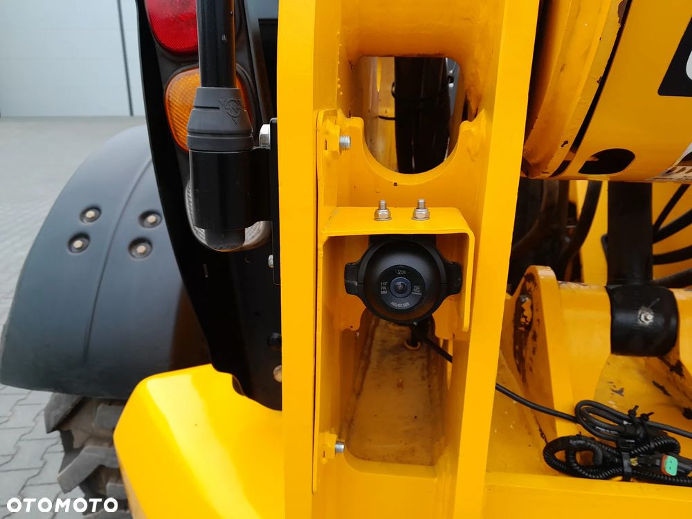 JCB 540-140 2022r - 18