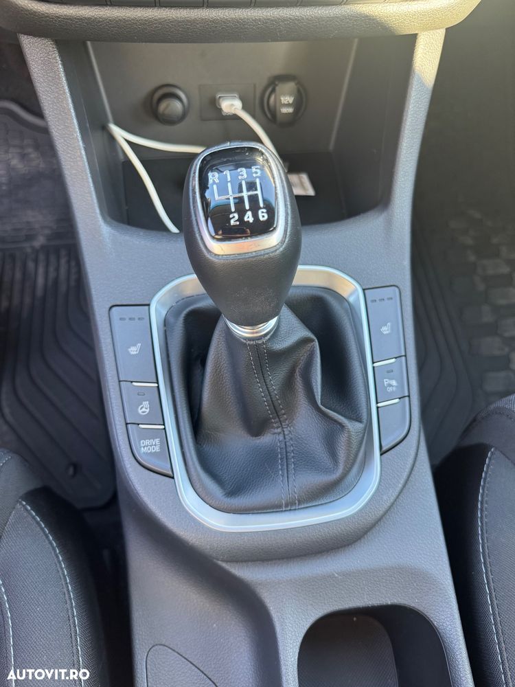 Hyundai i30 1.5 T-GDI MHEV 160CP Highway - 9