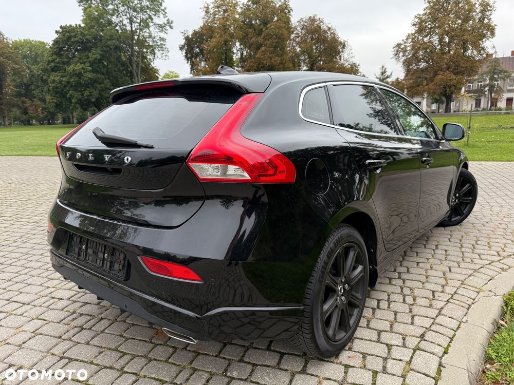 Volvo V40 D3 Inscription - 19