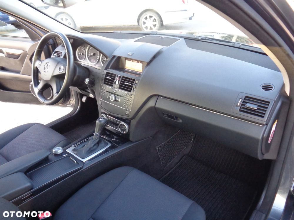 Mercedes-Benz Klasa C 180 Kompressor Automatik BlueEFFICIENCY Avantgarde - 5