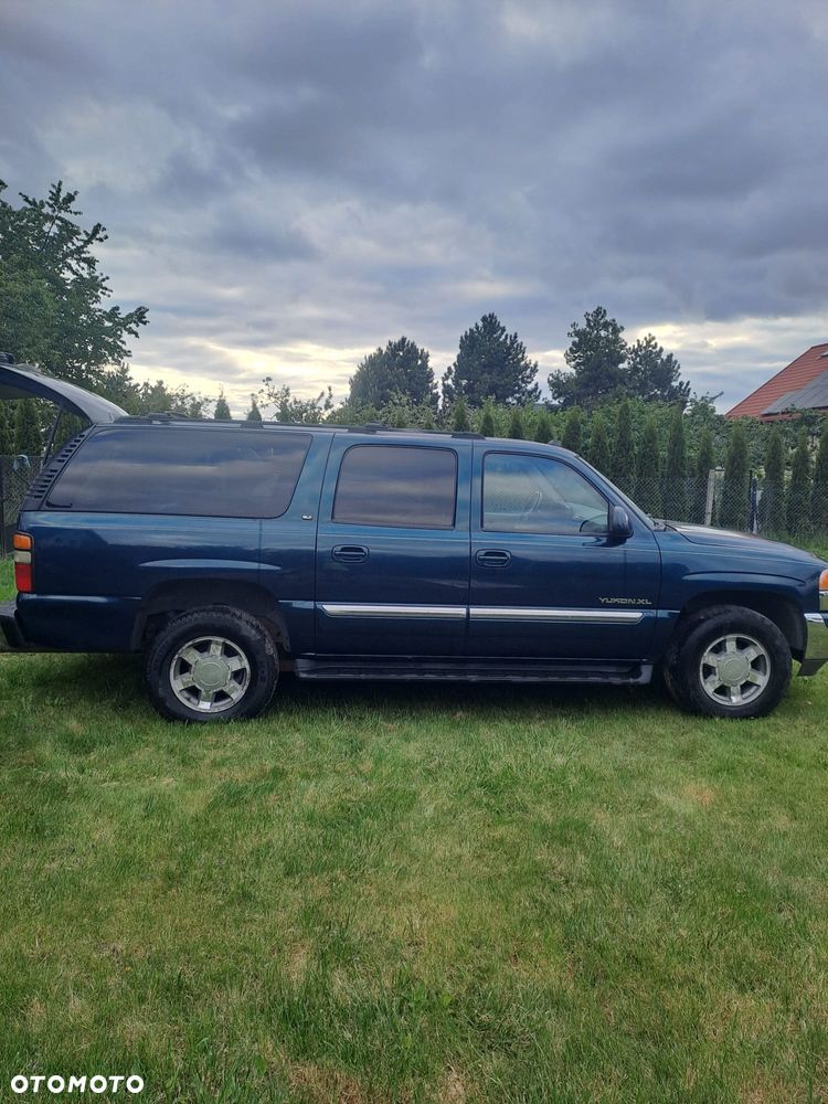 GMC Yukon - 1