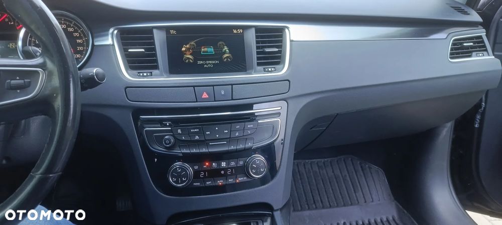 Peugeot 508 RXH 2.0 HDi HYbrid4 - 25