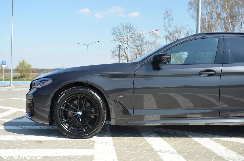 BMW Seria 5 520d Sport - 14