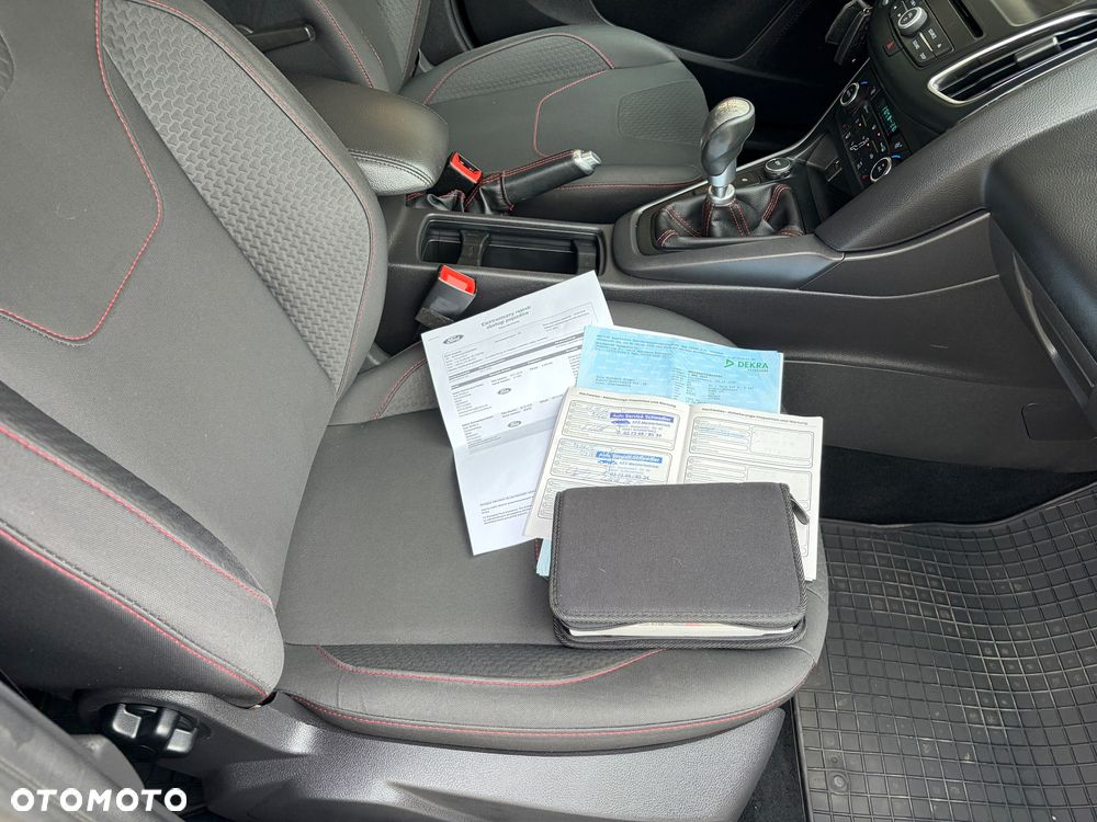 Ford Focus 1.5 EcoBoost STart-Stopp-System ST-LINE - 28