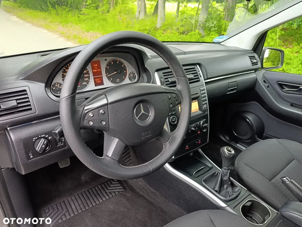 Mercedes-Benz Klasa B 160 BlueEFFICIENCY SPORT EDITION - 17