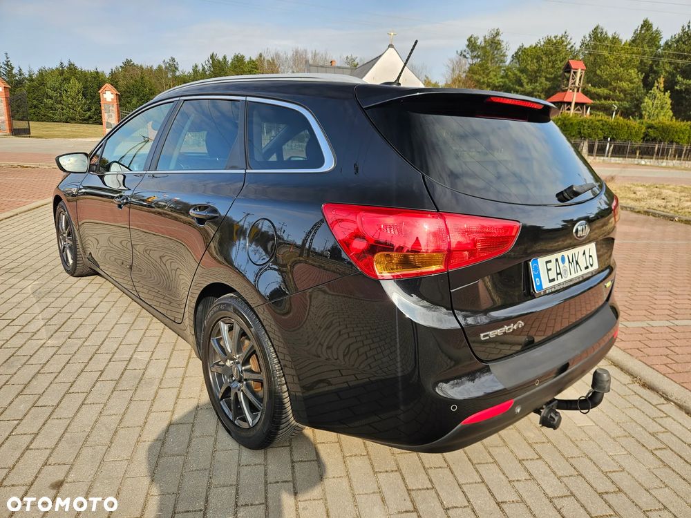 Kia Ceed 1.6 CRDi 136 ISG Platinum Edition - 5