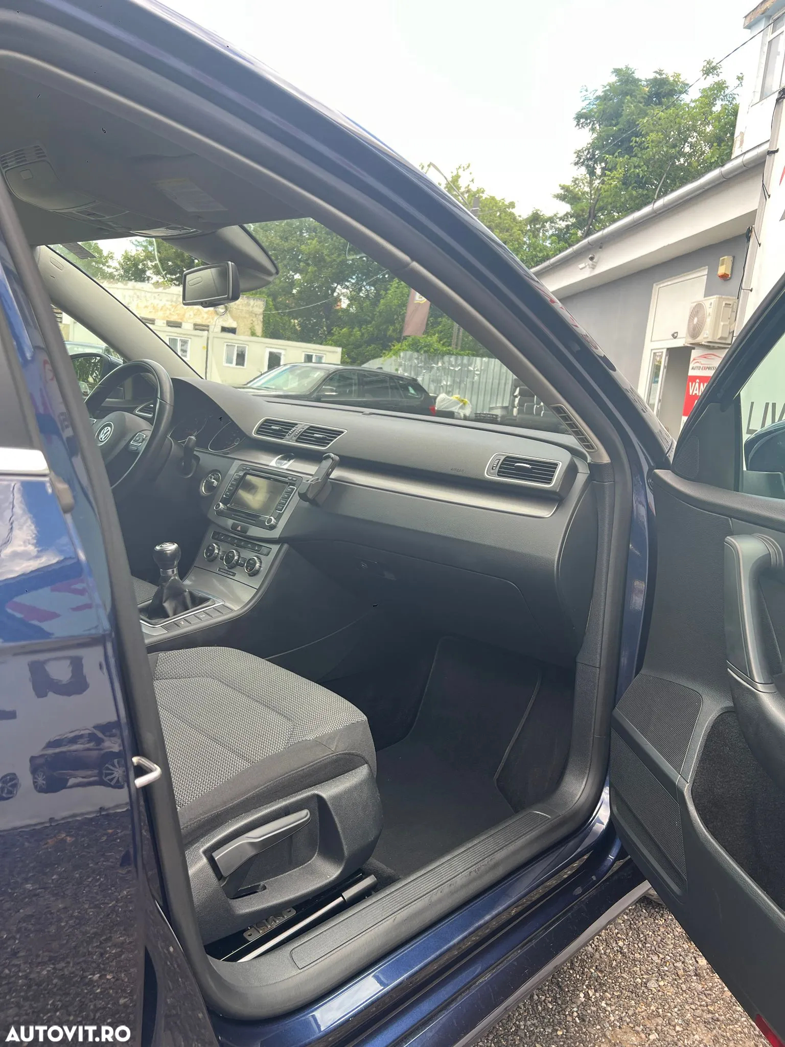 Volkswagen Passat Variant 2.0 TDI BlueMotion Technology Comfortline - 25