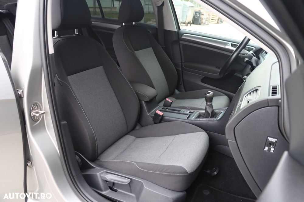 Volkswagen Golf 1.0 TSI Trendline - 17