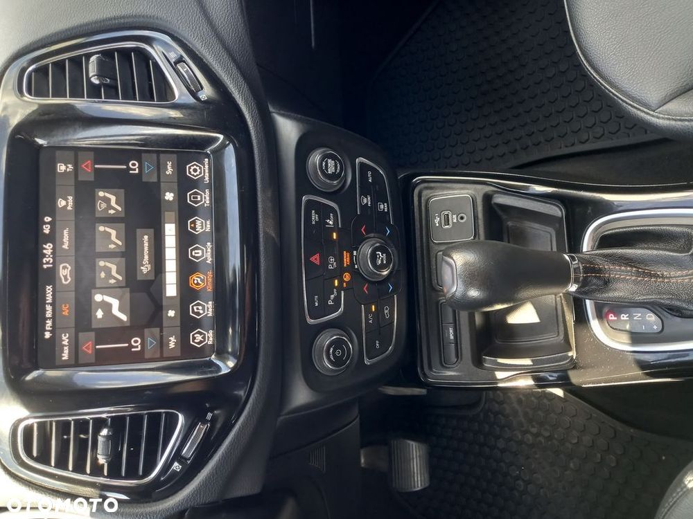 Jeep Compass - 19