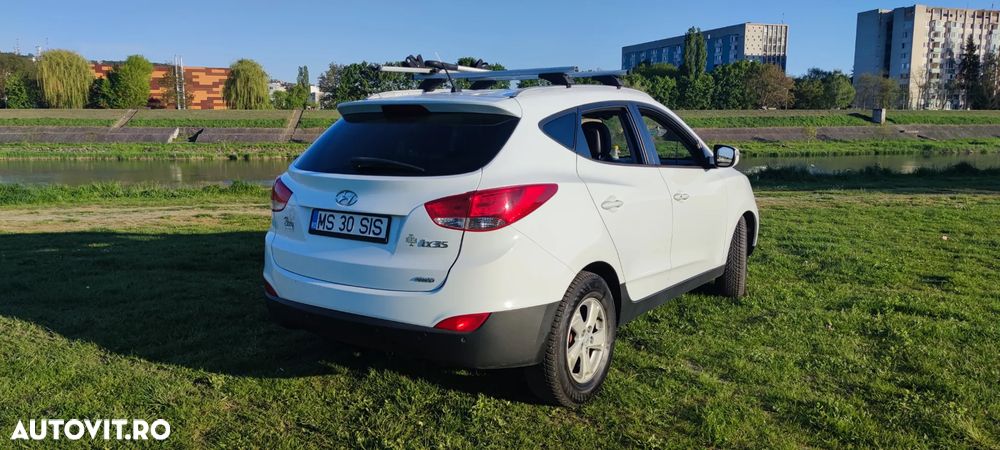 Hyundai ix35 2.0 CRDI 4WD Comfort - 3