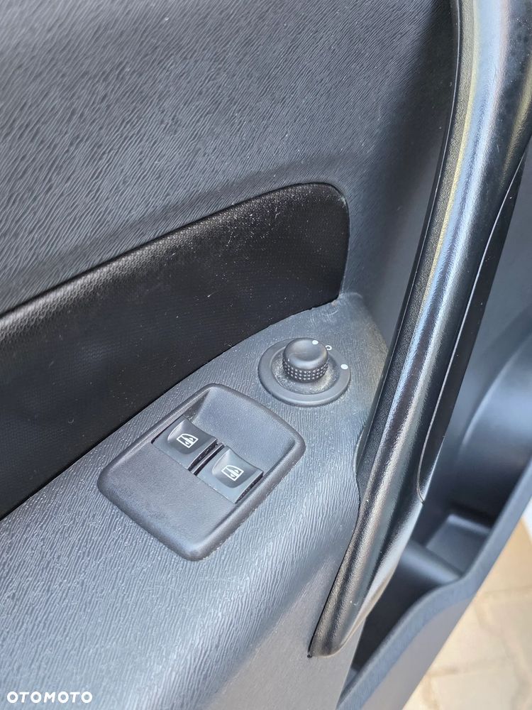 Renault Kangoo Maxi - 17