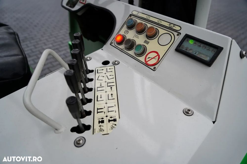 Palfinger Stivuitor / F3-253PX / Montat pe remorcă / Capacitate maximă de încărcare: 2500 kg / 3 m / 2021 / - 27