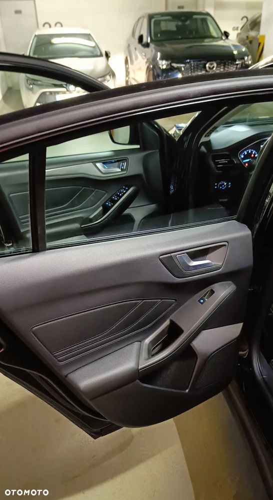 Ford Focus 1.5 EcoBoost Titanium - 15