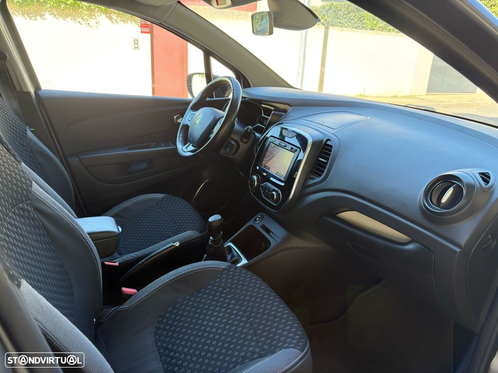 Renault Captur 1.5 dCi Exclusive - 16
