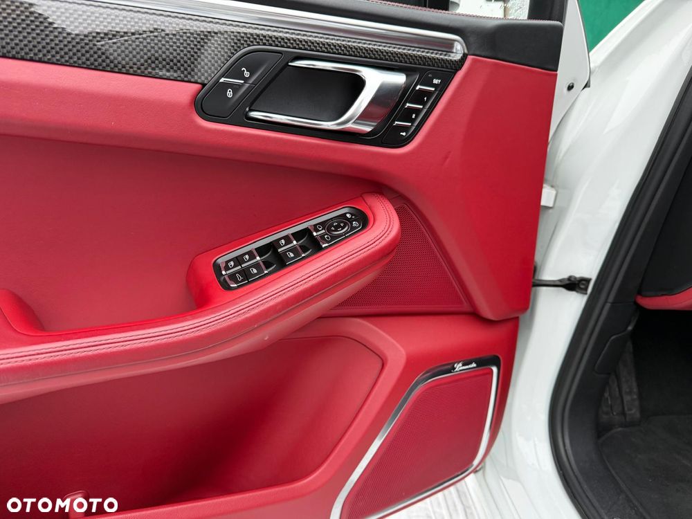 Porsche Macan GTS - 21