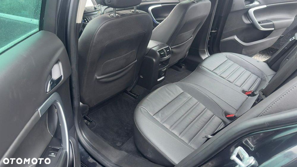 Opel Insignia - 10
