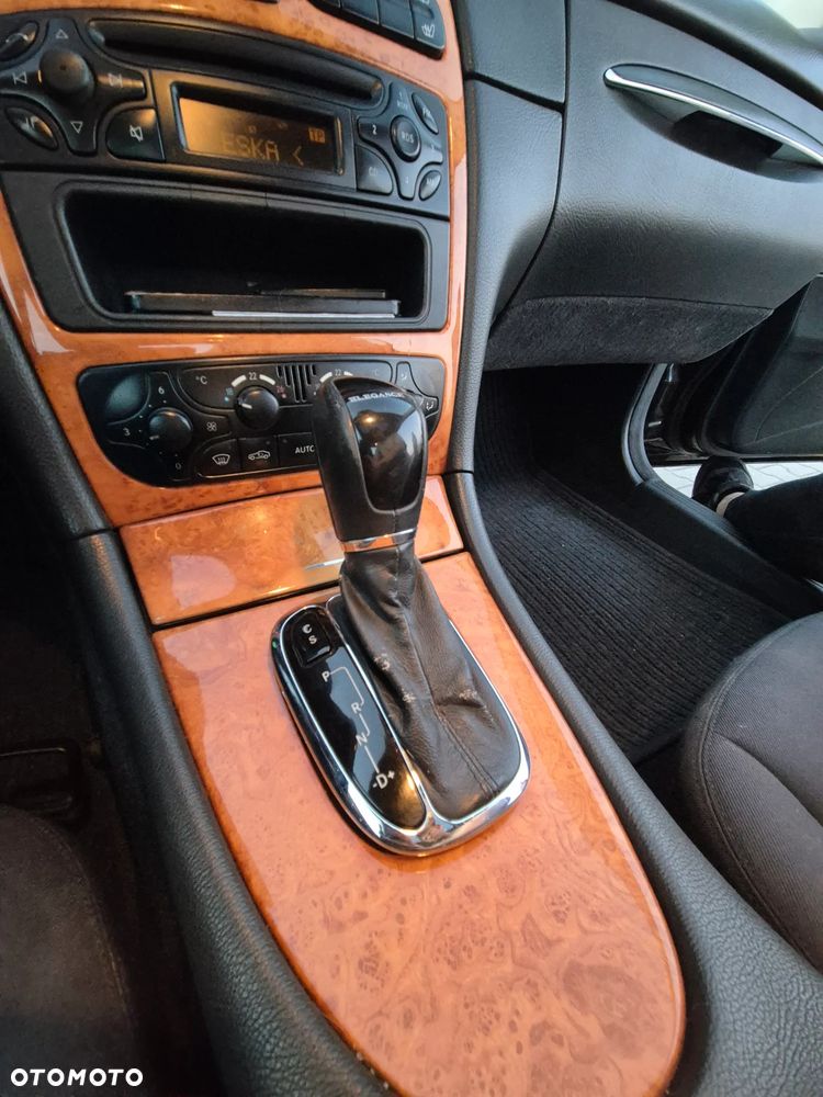 Mercedes-Benz CLK - 34