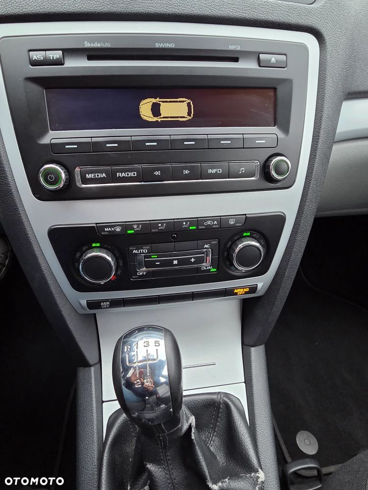 Skoda Octavia 1.6 TDI Ambiente - 20