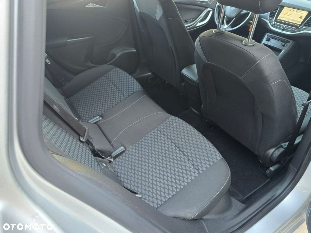 Opel Astra - 25