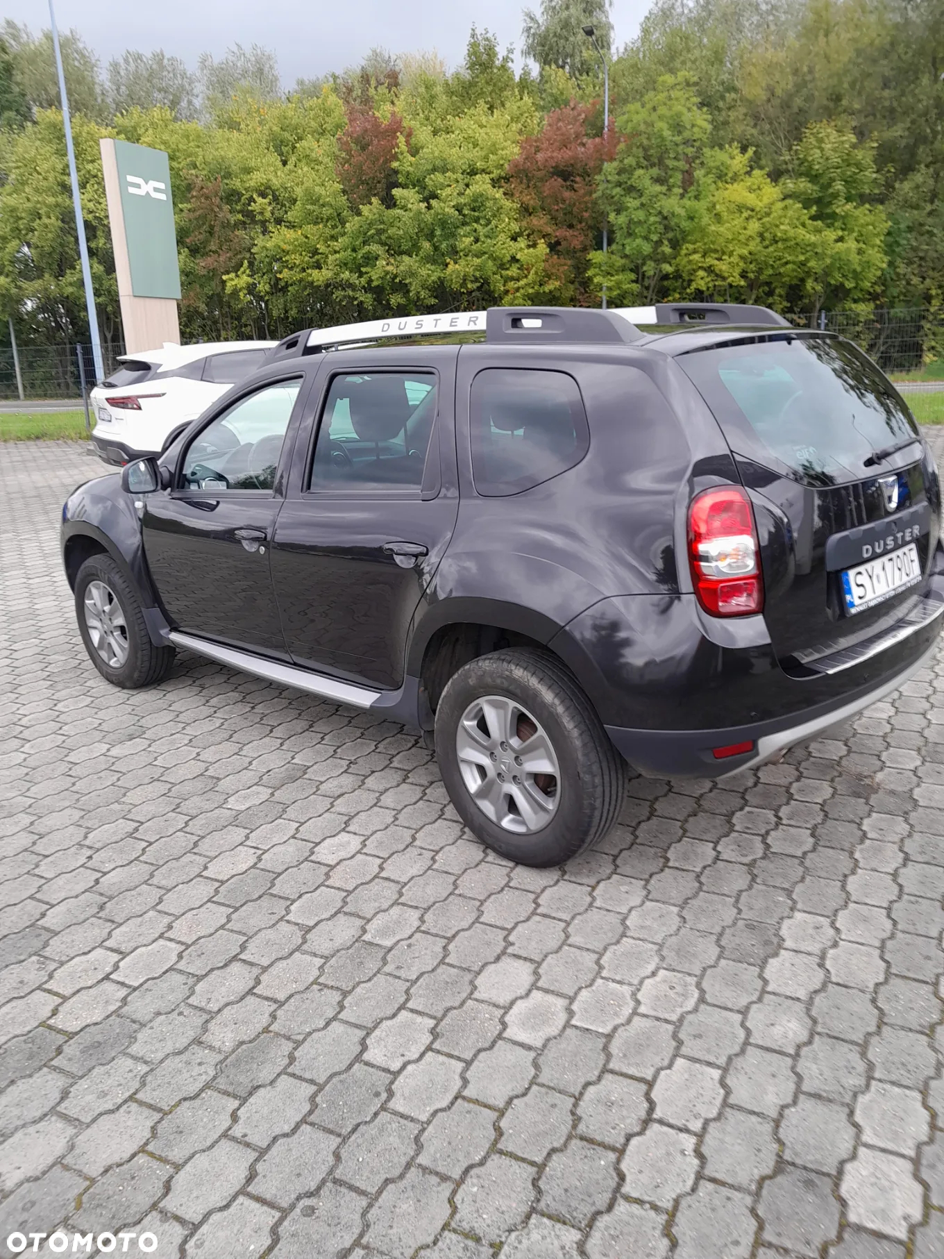 Dacia Duster 1.6 SCe Laureate S&S - 4