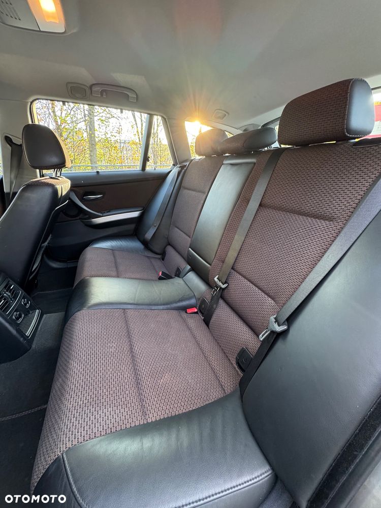 BMW Seria 3 320d DPF - 20