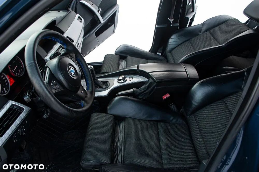 BMW Seria 5 ver-525i - 34