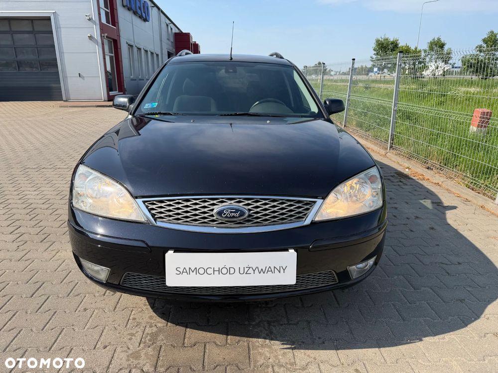 Ford Mondeo 1.8 Titanium - 2